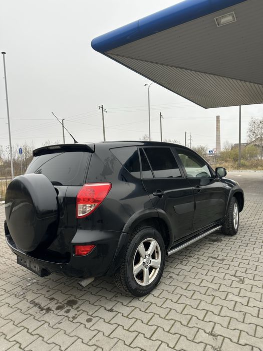 Продам тойота рав 4 2009р 2.2 диз механіка 4/4 НЕРОЗМИТНЕНА