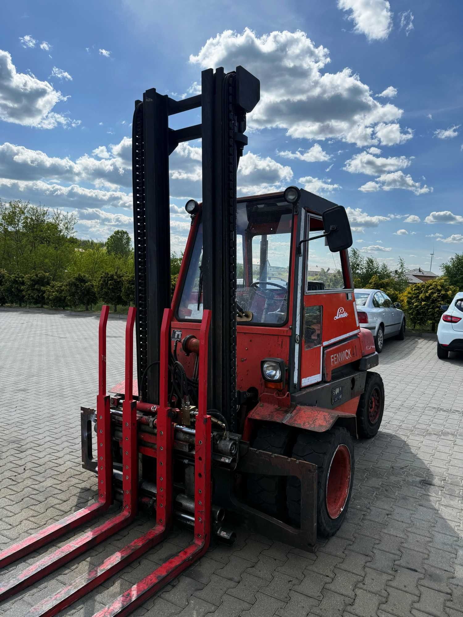 wózek widłowy LINDE H40D DEUTZ diesel bliźniacze koła 4000kg 4 -sekcja