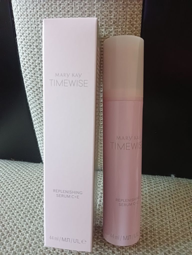 Mary Kay serum C+E Time Wise.