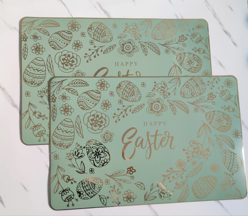 Dwie podkładki na stół