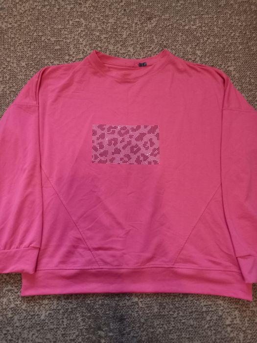 Жіноча кофтинка,нова,рожева з камінцями