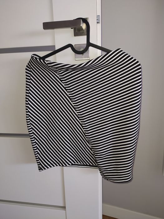 Spódniczka mini Pull and bear M pasy