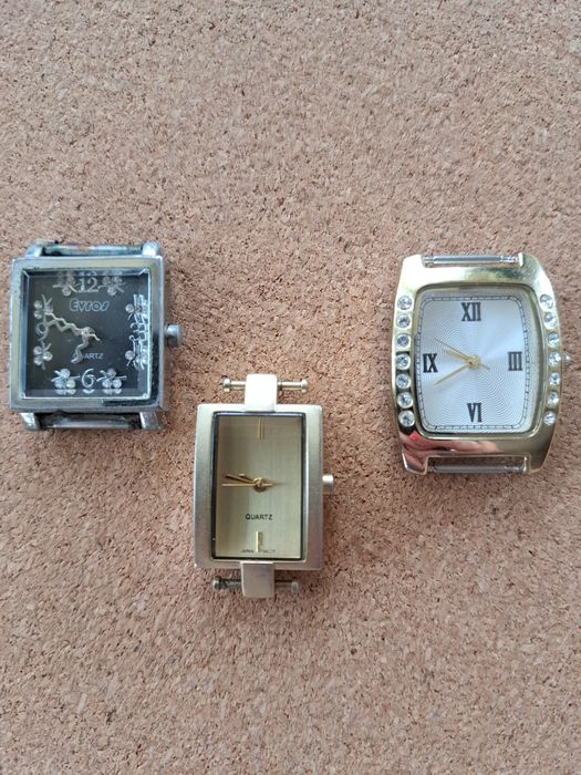 Zegarki 3 sztuki koperty metalowe uszkodzone