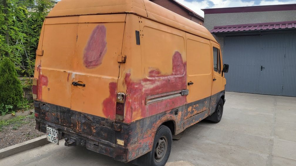 Mercedes Benz T1 207D,бус,спринтер