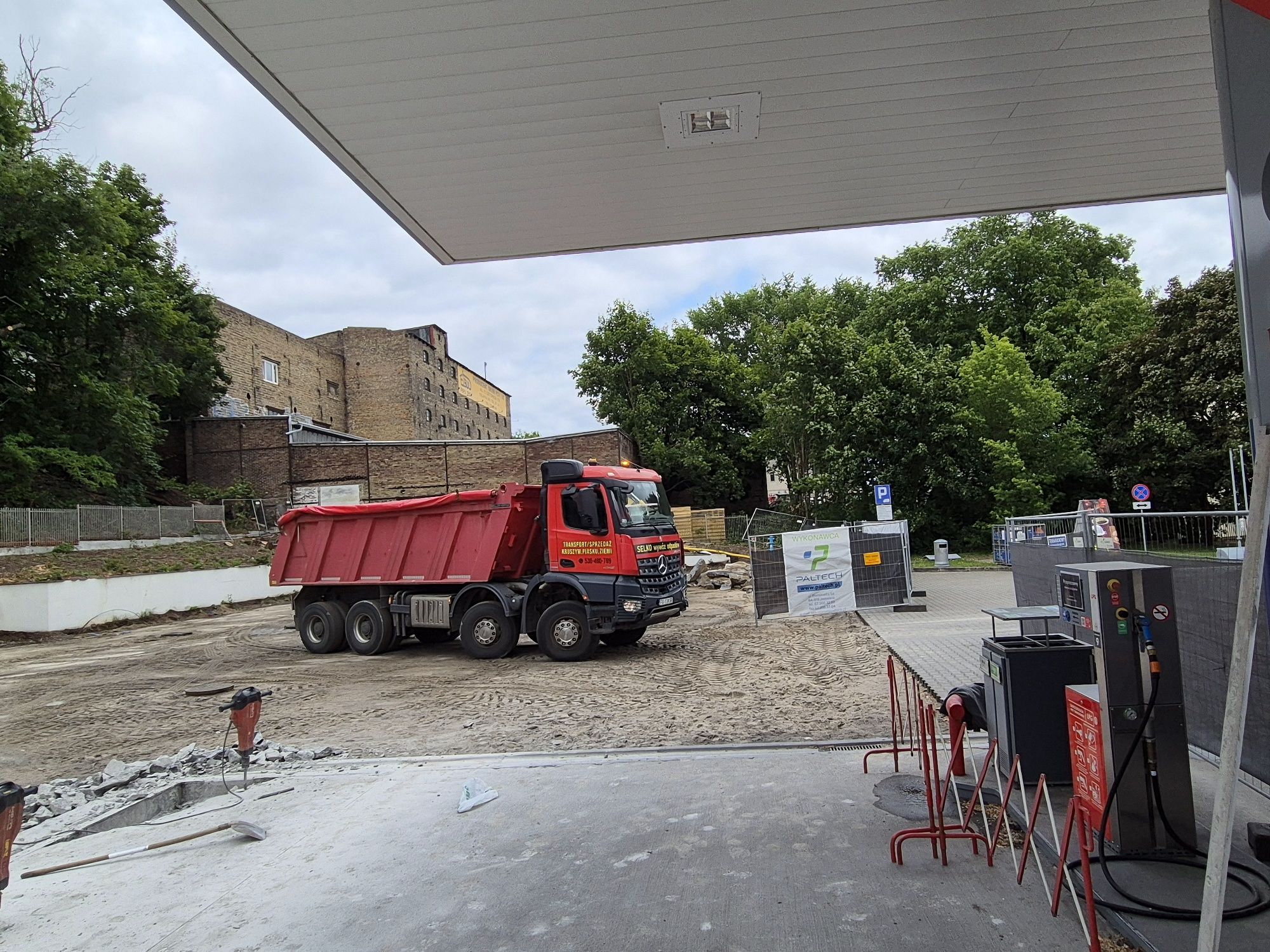 Wynajem koparki kołowej koparko-ładowarka prace ziemne Gorzów okolice