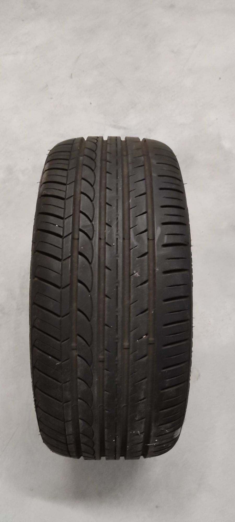 Pneu Champoint Black Lion 215/40/r17