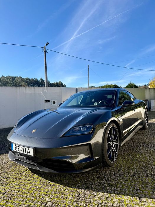 Porsche Taycan Bateria Performance Plus