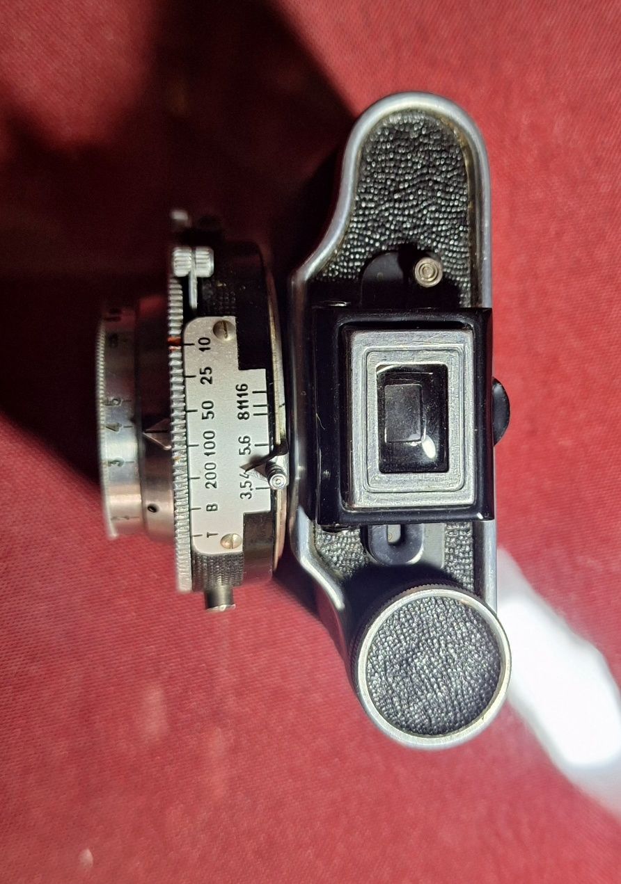 Máquina fotográfica ELJY