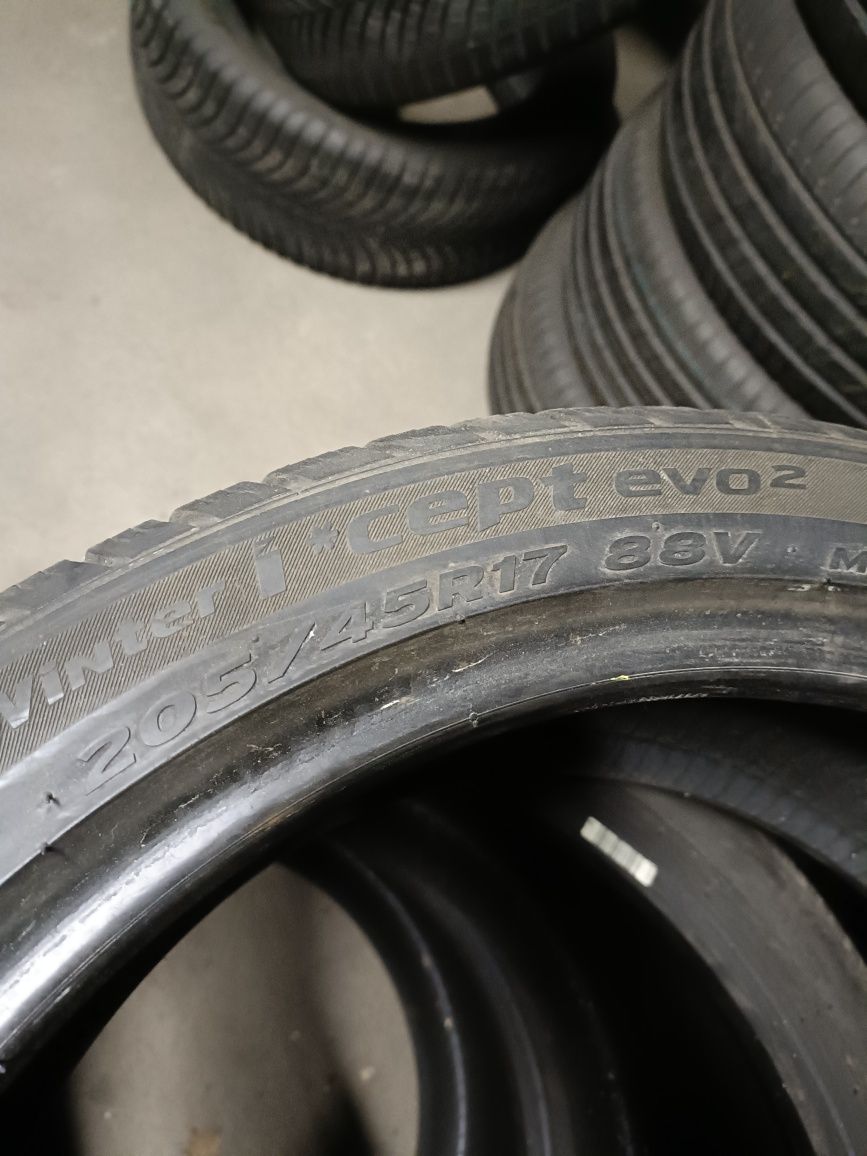 4x 205/45r17 Hankook Icept Evo2 z 2015r 6.2mm