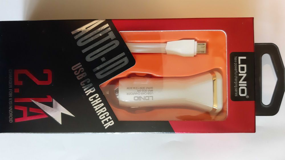 Автомобильное зарядное устройство