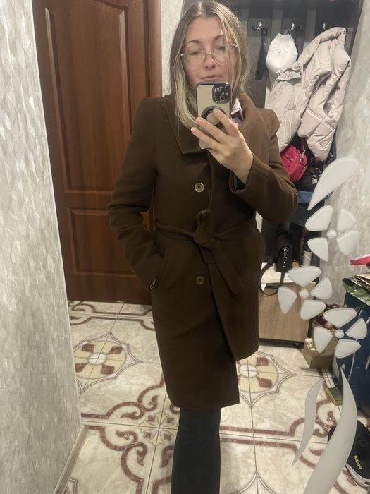 Пальто осіннє шоколадного кольору