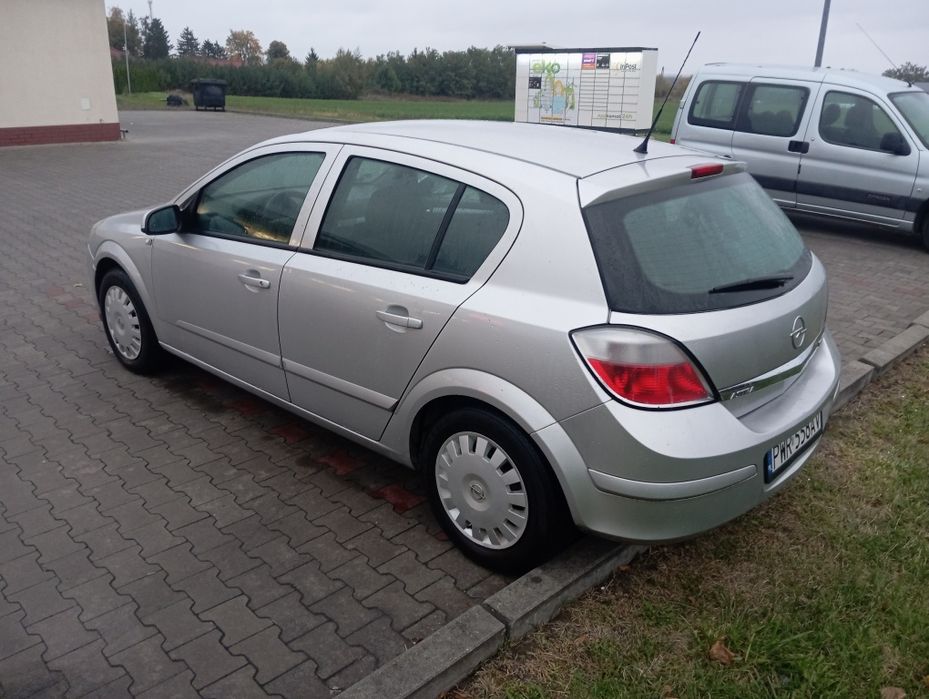 Astra H 1.6 LPG mały przebieg nie pobiera oleju!!!
