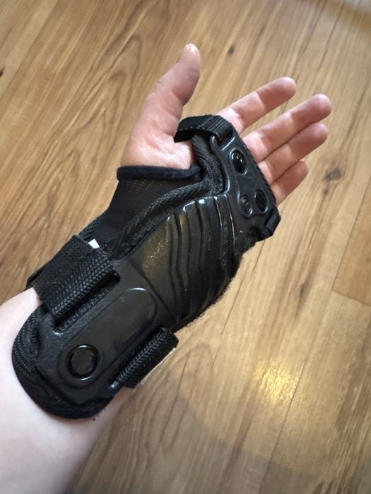 Ochraniacze na nadgarstki