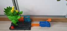 Hot wheels dinozaur
