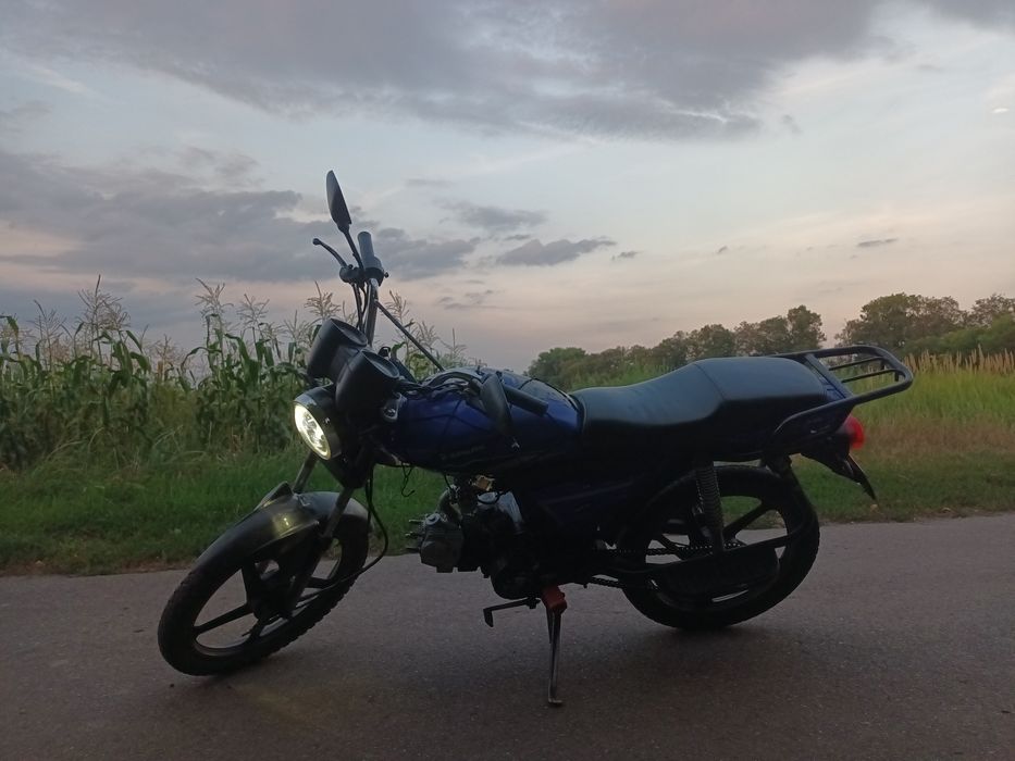 Продам мотоцикл Spark125c-2xwq +торг