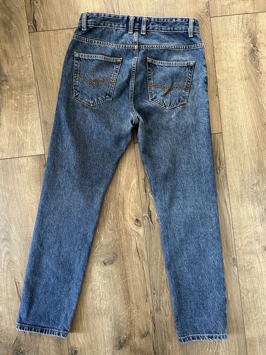 Стильні жіночі джинси синього кольору