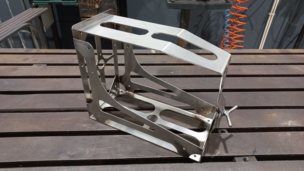 Suporte jerrycan 10 litros