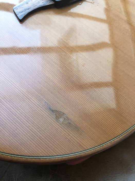 Guitarra clássica LÂG (francesa)