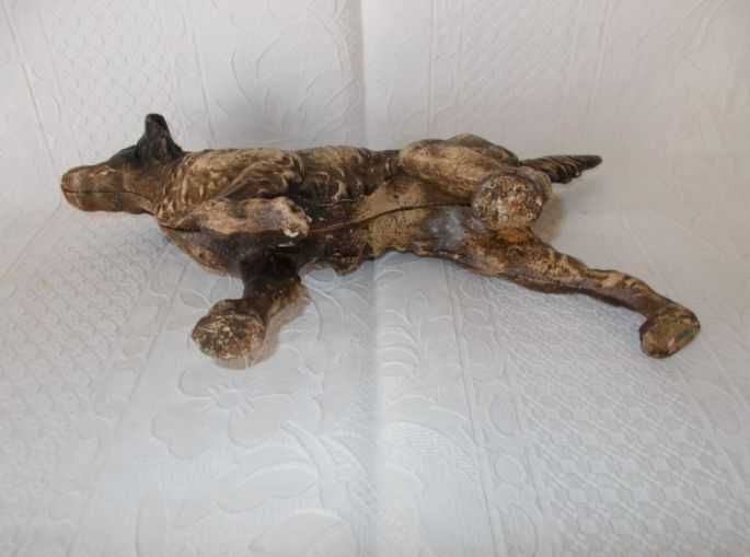 Cão Antiga Figura Escultura em metal. Peso 3,8kg.