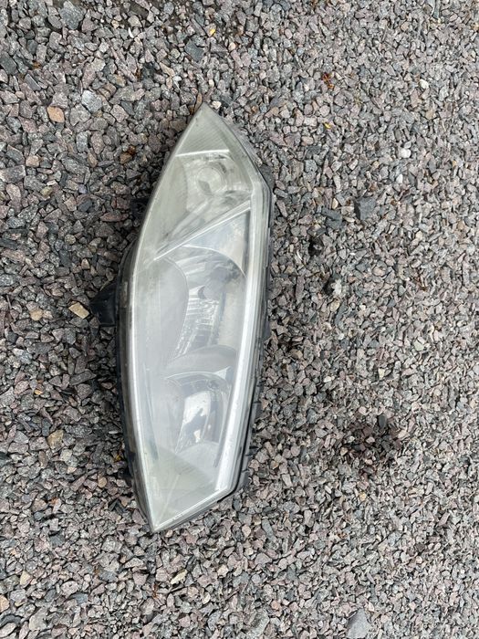 Фара рено меган кріпленя ціле