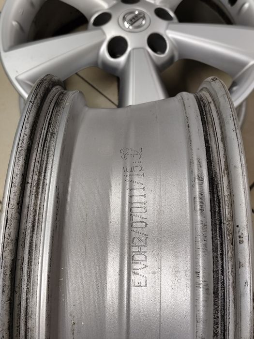 Диски R-17 5*114,3, 6,5j, et40, цо67,1 "Nissan"