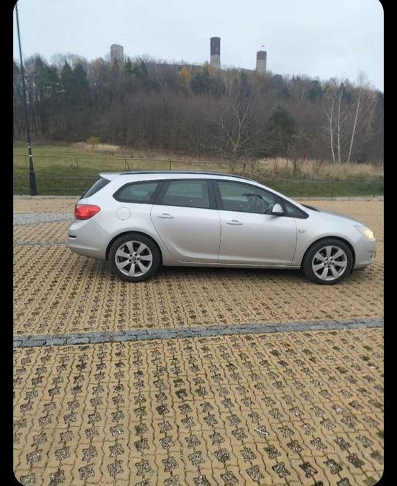 Opel astra j 2012 rok 1.7 CDTI 110 KM auto w bardzo dobrym stanie