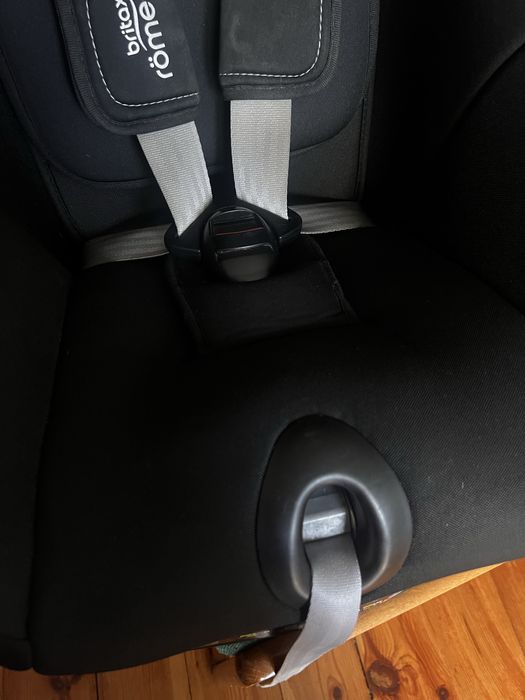 Britax Dualfix M iSize Fotelik RWF 0-18kg 61-105cm
