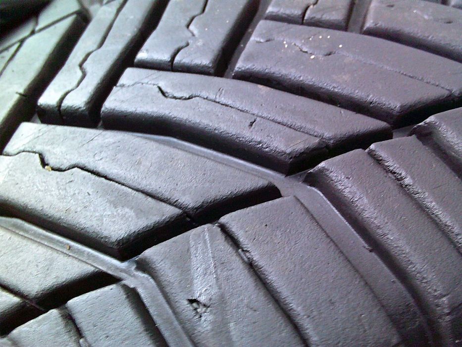Opony 215/65/16C Michelin 2szt Całoroczne 2024r