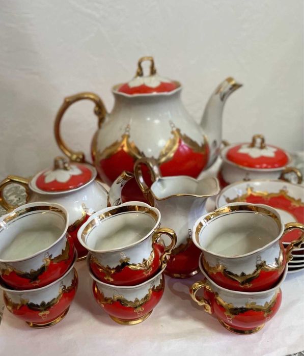 Продам фарфоровий повний сервіз «Бутон»