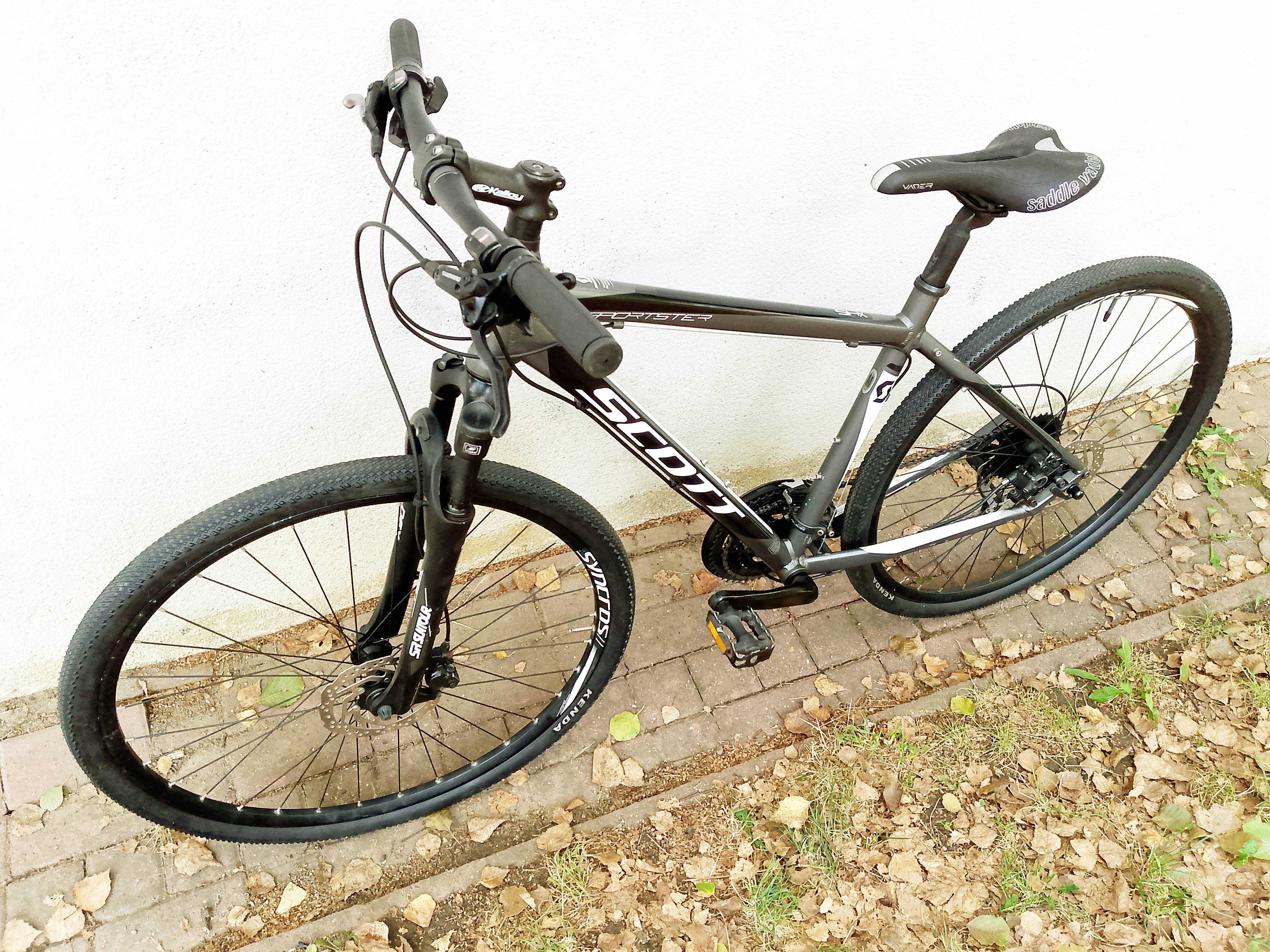 rower trekkingowy 28 cali scott,shimano alivio,hydraulika, po serwisie