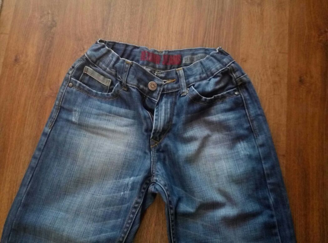 Демисезонные джинсы котоновые брюки штаны на мальчика 8-9 лет