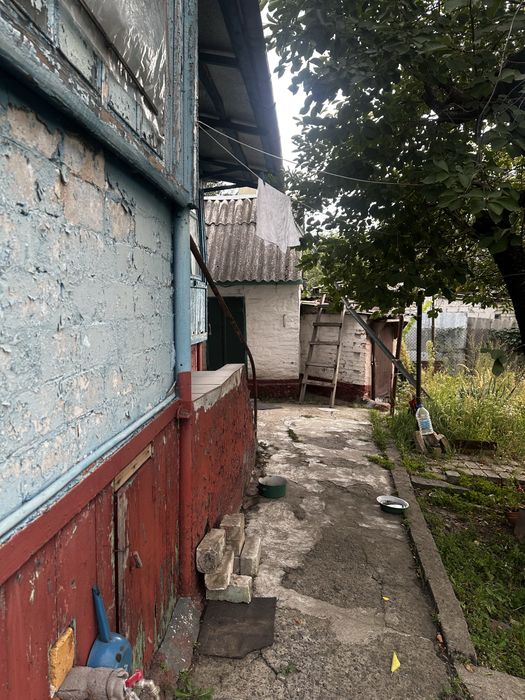 Продам дом на Мирном в тупике 32 маршрутки