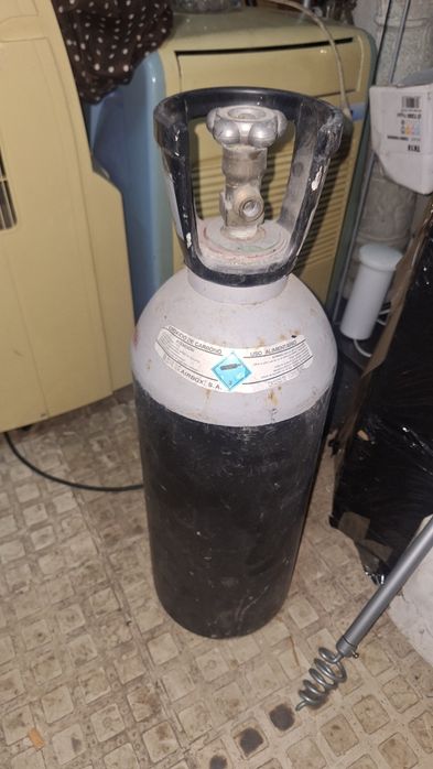 Botija de co2 para finos, etc...