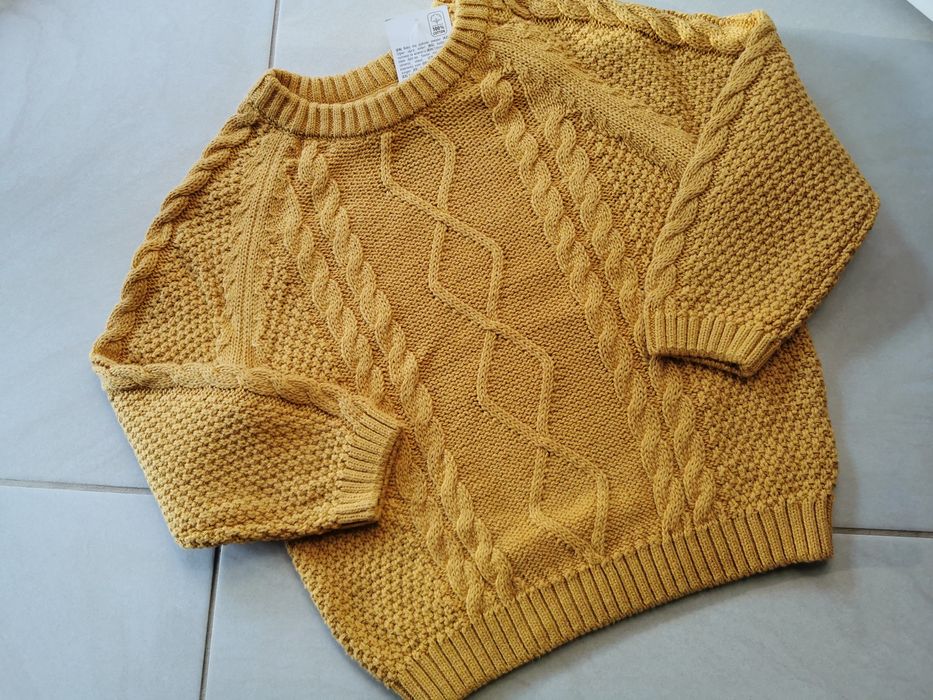 Nowy sweterek musztardowy r. 92
