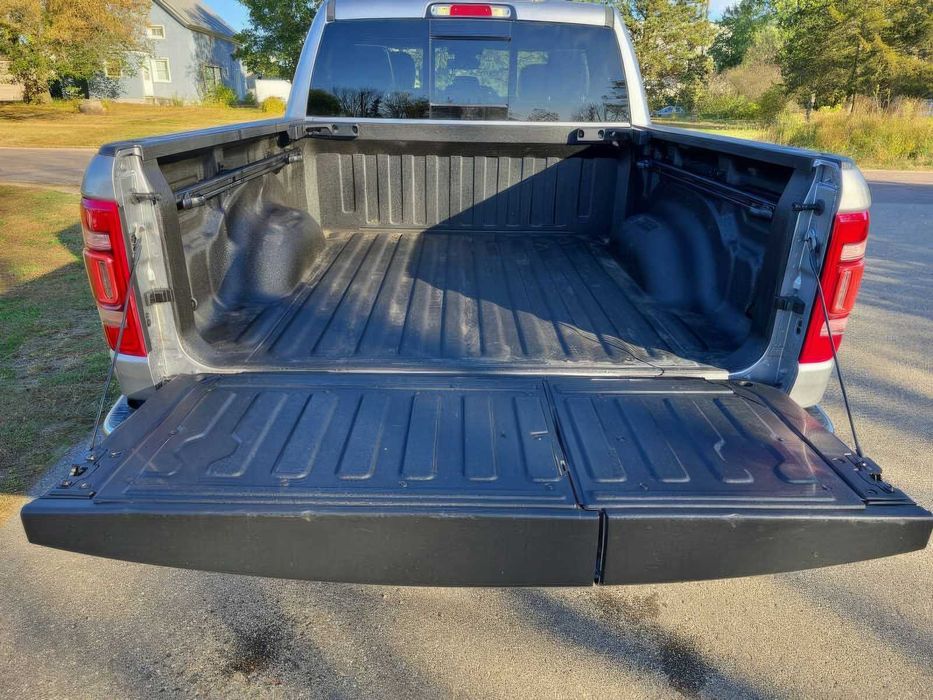 RAM 1500 Laramie      2020