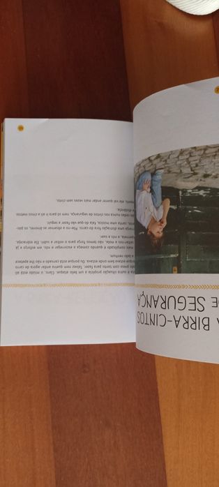 Livro parentalidade "Socorro eles crescem tão rápido" em ótimo estado