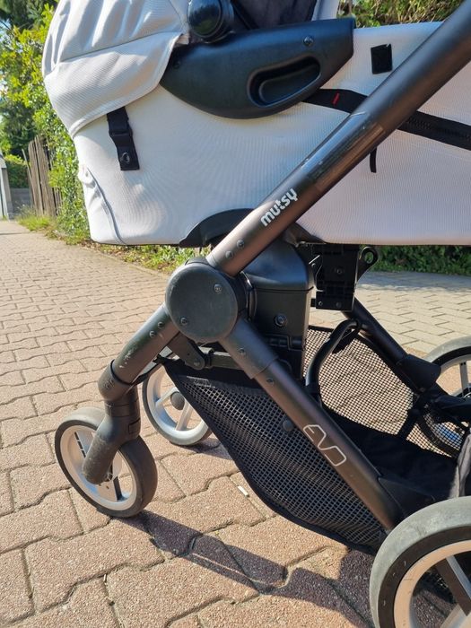 Wózek gondola Mutsy Evo light grey