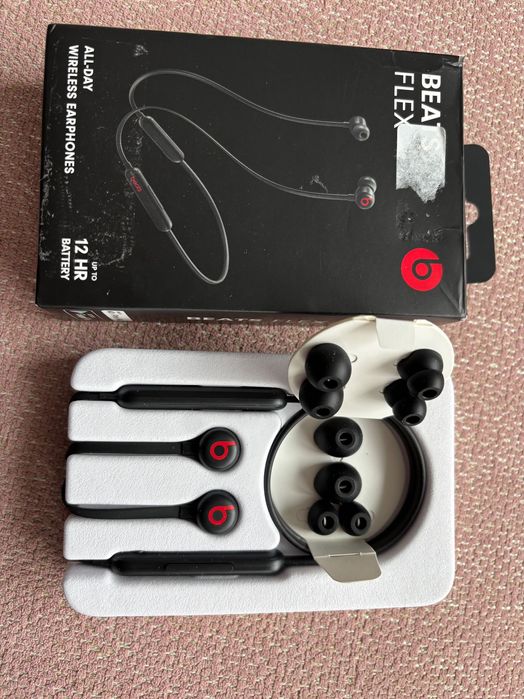 Nowe słuchawki Beats Flex