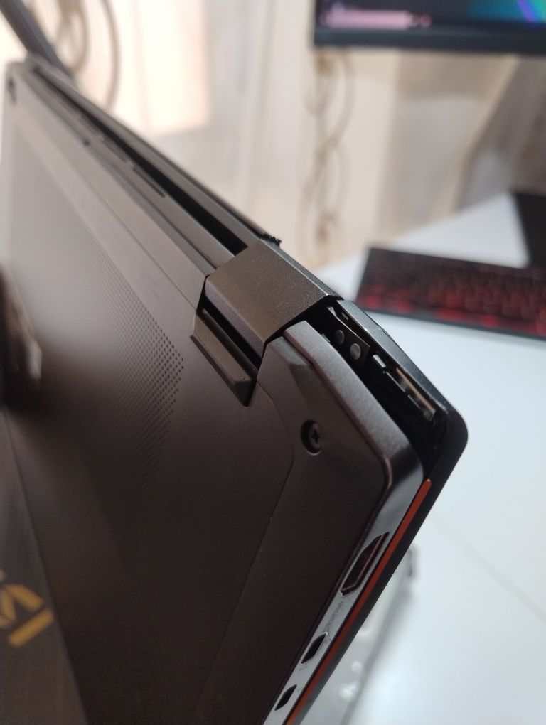 Ігровий ноутбук MSI E16Flip (I7, 32GB Ram, 2K 120HZ, RTX 3050, 2TB SSD