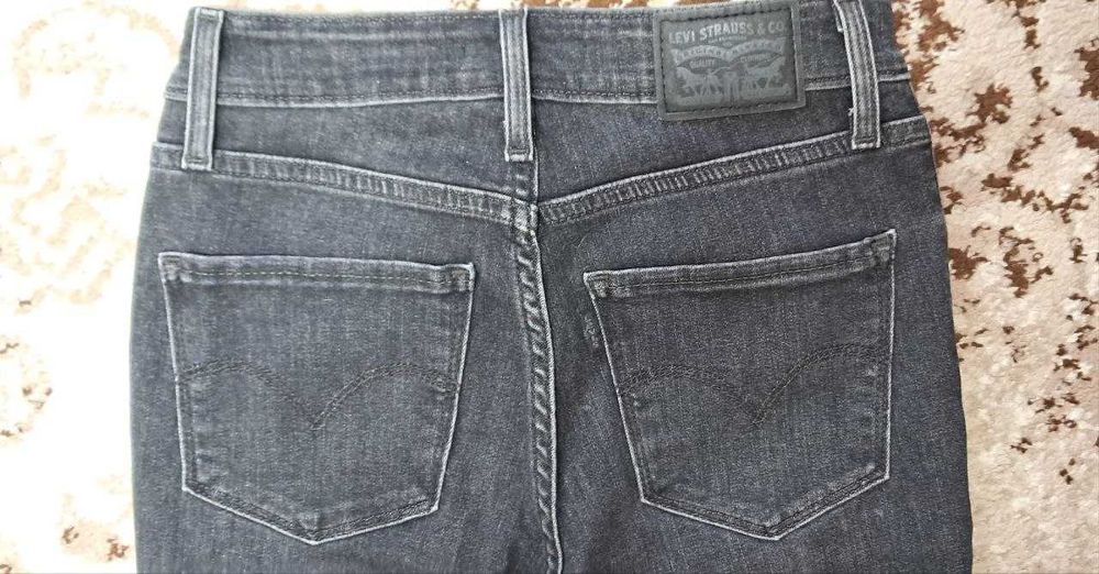 Джинси Levi's 721