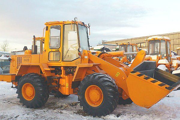 Аренда услуги Manitou фронтального погрузчика перевал отвал грузов