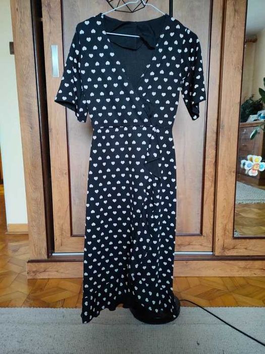 sukienka w serca Pretty Little Thing xs 34