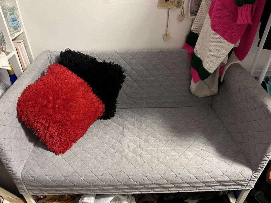 Sofka ikea z pokrowcem