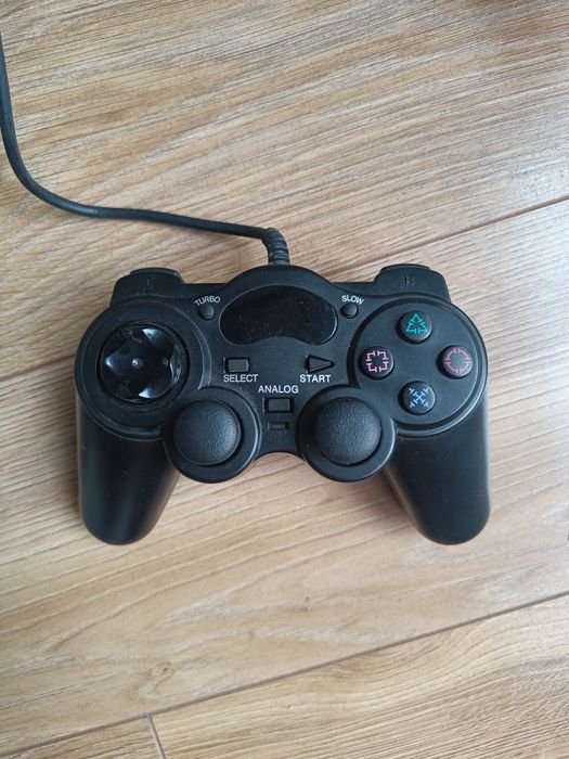 Konsola Sony PlayStation 1 slim SCPH-102 z 2 kontrolerami
