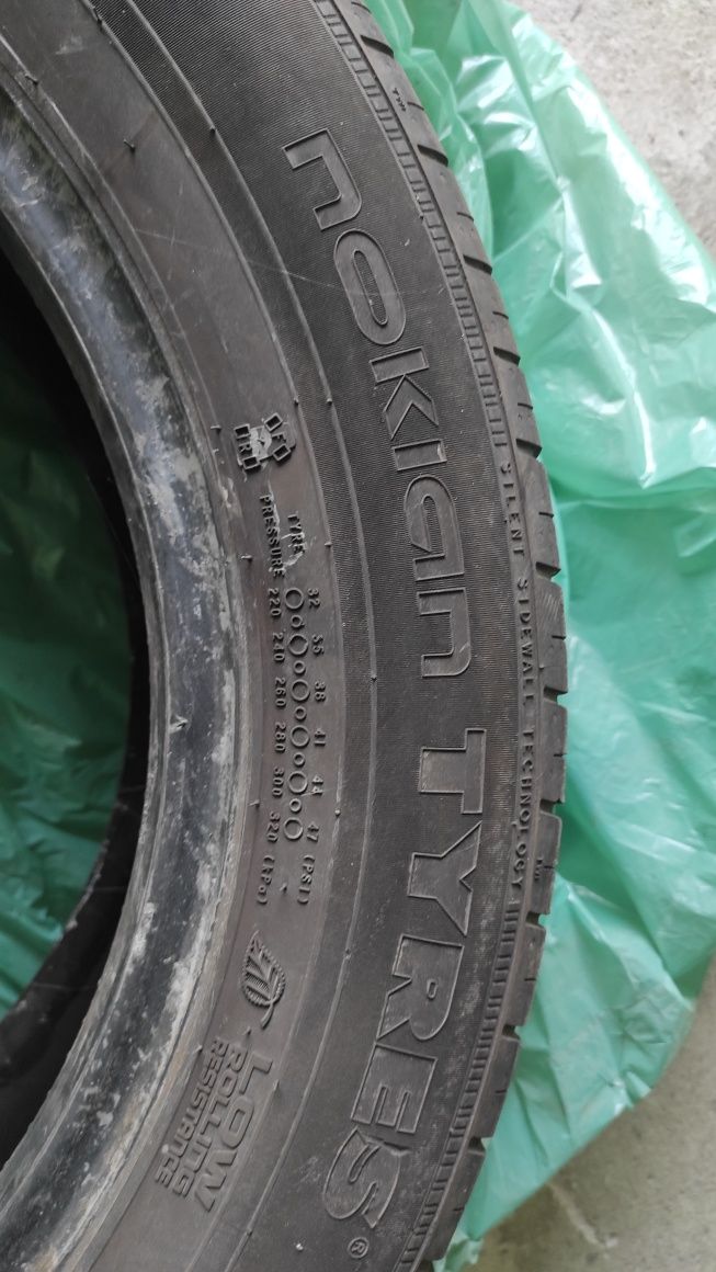 2 opony Nokian Tyres Wetproof z 2021 r. 205/60R16 jeden sezon używane