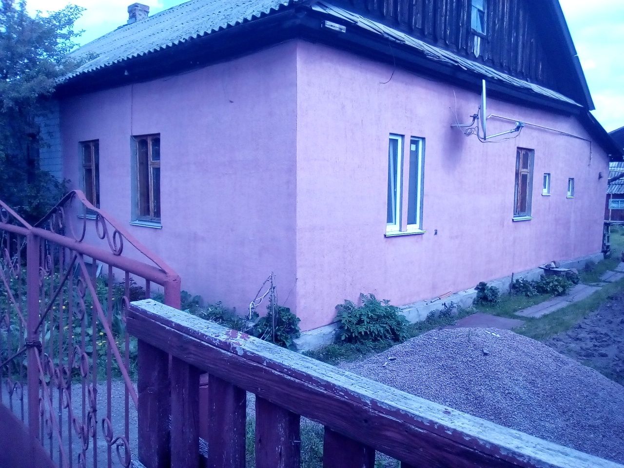 Продам половину дома, район Утоса