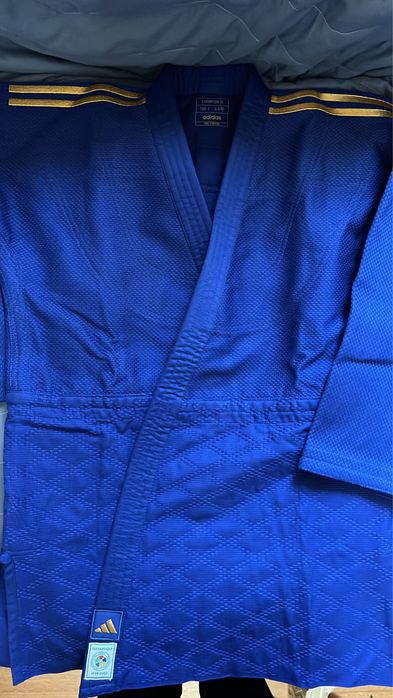 Нове кімоно Адідас Лізензіоне