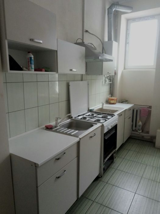 Сдам гостинку возле метро Университет