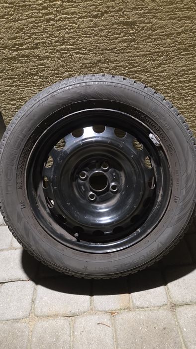 opony zimowe toyota yaris 4 szt stan bdb