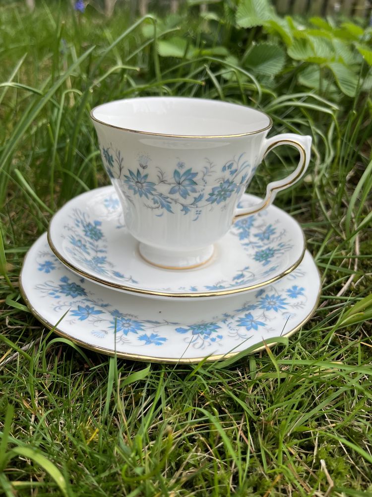 *Co ludzie powiedza? Hiacynta Braganza Filiżanka porcelana vintage